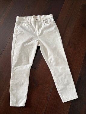 GAP White True Skinny Super High Rise Crop Jeans size 31